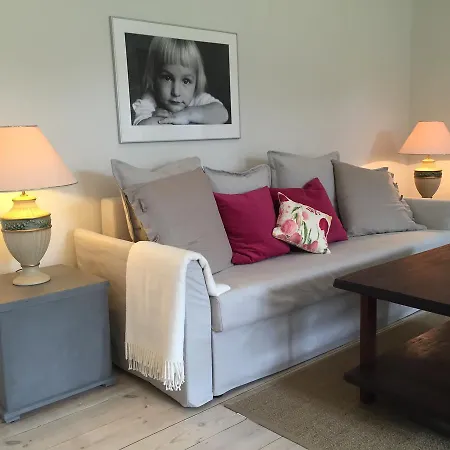 ベッド・アンド・ブレックファスト Bb